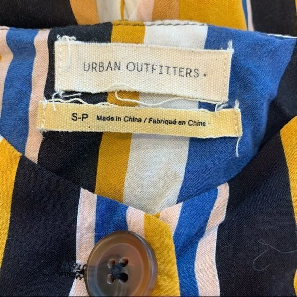 Urban Outfitters Tootsie Button-Down Cropped Jumpsuit Size Small - Picture 11 of 14